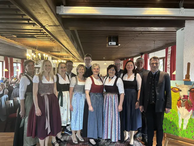 Zahlreiche Ehrengäste waren bei der Veranstaltung dabei. | Foto: MeinBezirk