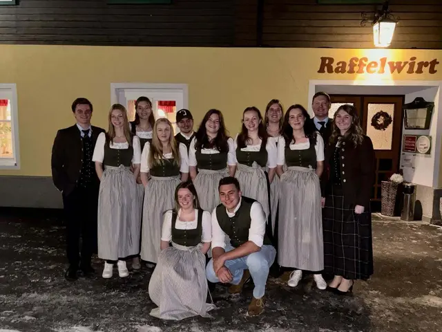Auch der Bezirksvorstand der LJ gratuliert dem jungen Team. | Foto: Privat FB