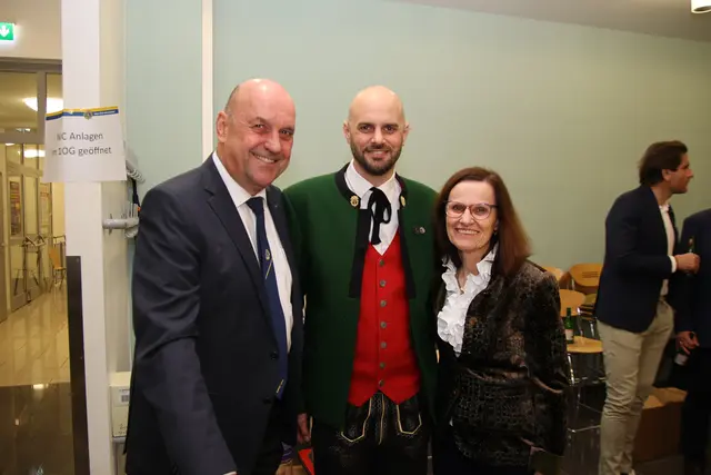 Kapellmeister Joachim Maislinger mit Eltern Joachim und Marianne.