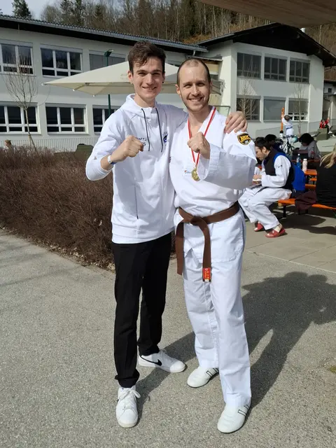 Coach Philipp Höpperger und Paul Bromberger