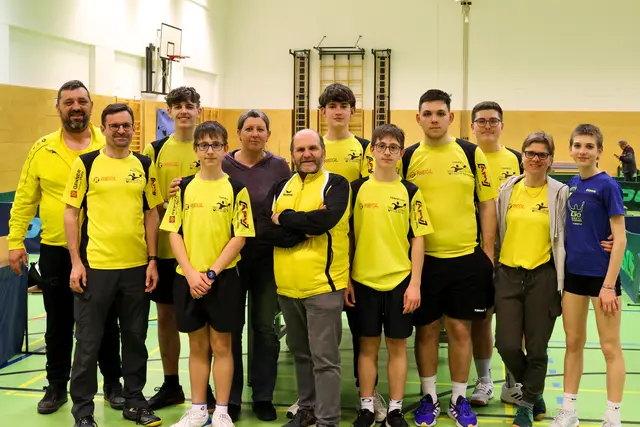 Hannes Gumpinger, Reinhard Pleßl, David Fux, Tobias Brausteiner, Belinda Pfannhauser, Franz Reiss, Nico Pfannhauser, Sebastian Brausteiner, Lukas Gebert-Germ, Kornelius Gumpinger, Markete und Magdalena Hengstberger. | Foto: Union Horn - Sektion Tischtennis
