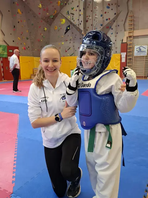Coach Elisa Engl und Gülfem Em
