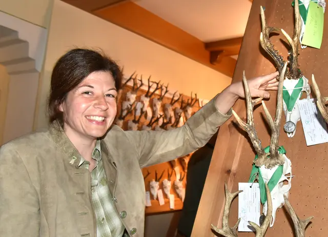Trophäenbewertung in Silber Viktoria Neubauer | Foto: Herbert Schleich