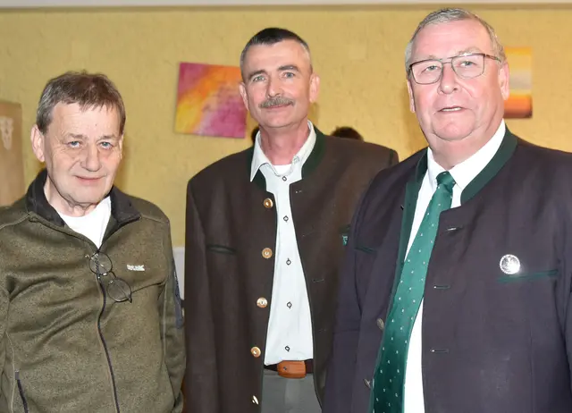 Bgm. Erwin Kaspar, Wolfgang Strobl, BK Fritz Schechtner;   | Foto: Herbert Schleich
