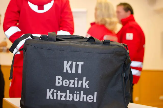 Das Rote Kreuz der Bezirksstelle Kitzbühel unterstützte den Einsatz mit neun Mitarbeitern des Kriseninternventionsteams.  | Foto: Rotes Kreuz Kitzbühel