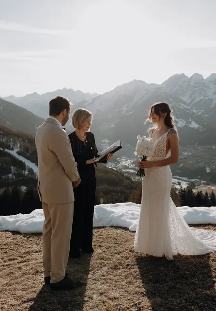 "Stubai Weddings" steht für gemeinsames Arbeiten, regionale Stärke und die Überzeugung, dass Kooperation der Schlüssel zu außergewöhnlichen Ergebnissen ist - für Brautpaare, für Dienstleister und für das Stubaital als Ganzes. | Foto: Bergstadtmomente
