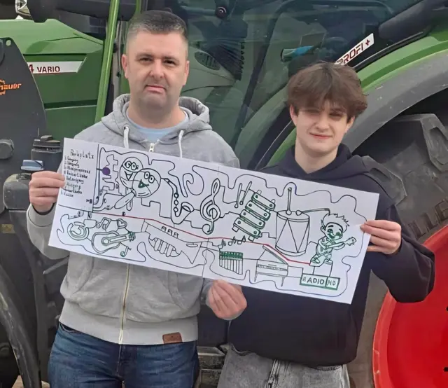 Landwirt verwandelt Maisfeld in Erlebnis-Labyrinth