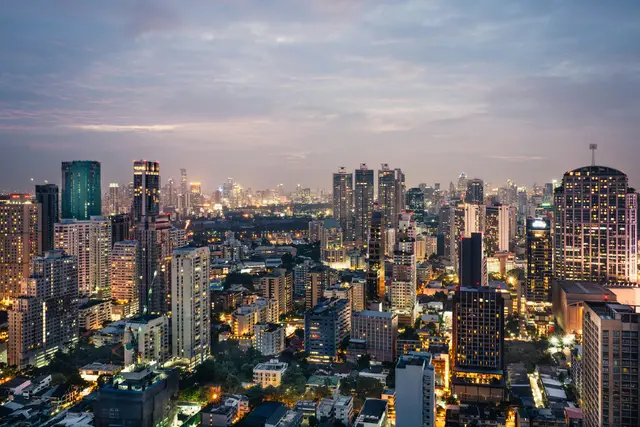 Ein Direktflug von Wien in die thailändische Hauptstadt ist derzeit um ein Vielfaches teurer als üblich. | Foto: Andreas Brücker/Unsplash