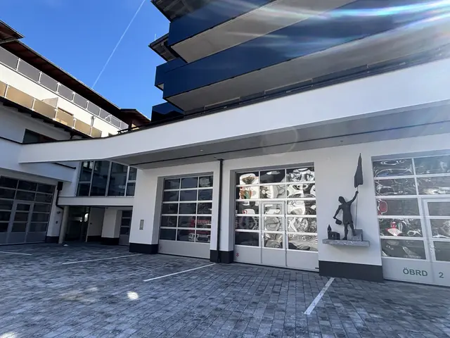 Die moderne Feuerwehrzeugstätte in Großarl. | Foto: Emanuel Hasenauer