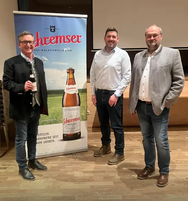 Karl Trojan, Karl Trojan jun. und Norbert Hummel (v.l.) beim Treffen in Waldkirchen im Bezirk Waidhofen/Thaya. | Foto: Erzeugergemeinschaft Ökoregion Waldviertel