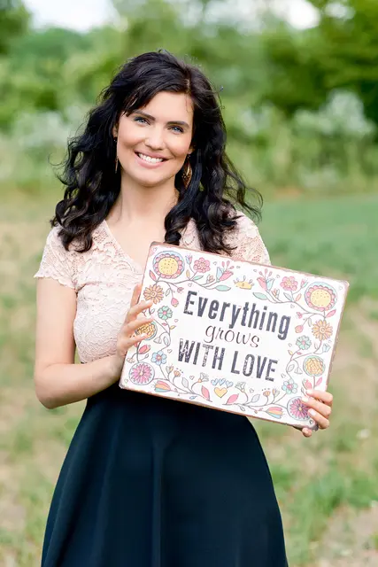 Unter mehr als 1.000 Einreichungen qualifizierte sich Sandra Mae in der Kategorie „Freie Trauungen“ für die Top sieben. | Foto: mring.photo