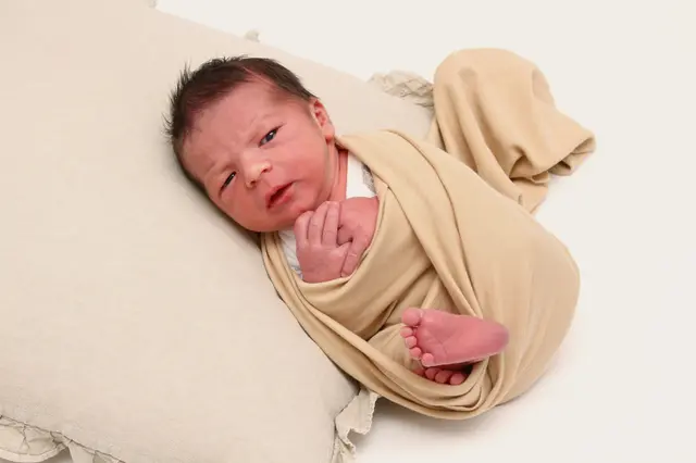 Name: Milo
Geburtsdatum: 03.03.2026
Gewicht: 2.785 g
Größe: 48.0 cm
Eltern: Jasmin und Dennis Maier aus Leibnitz | Foto: Babysmile