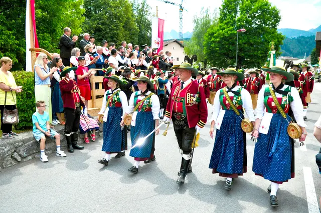 Auch beim bislang jüngsten Bataillonsfest in Kematen führte Helmut Brandner die Kompanie Grinzens an. | Foto: Hassl