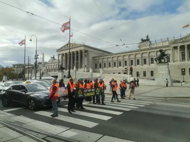 Fünf der Angeklagten standen wegen eines Protests der Letzten Generation vor dem Parlament am 21.11.2023 vor Gericht. (Symbolfoto) | Foto: Letzte Generation Österreich