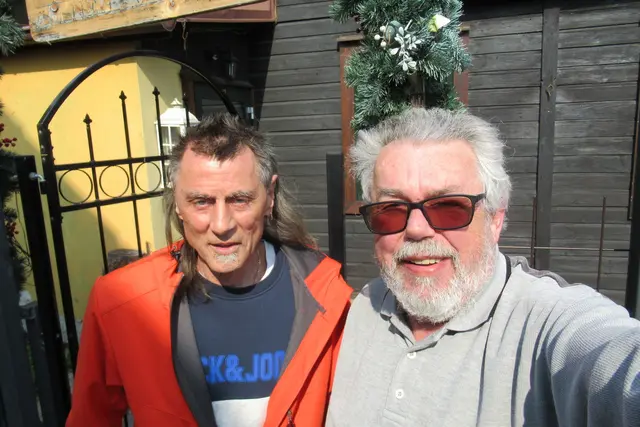 Projektmanager Werner Paszner (l.) und Vereinsobmann Herbert Hofmann bringen den Ostermarkt ins Schutzhaus.  | Foto: Herbert Hofmann