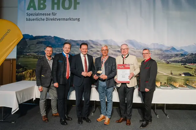 Einmal Gold und den "Speck-Kaiser" für Johannes Schabbauer (3.v.r.) aus Laab. | Foto: David Erber