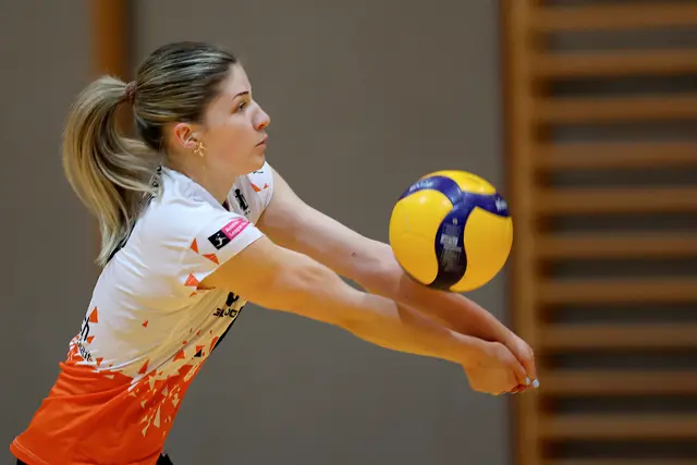 Ein historischer Moment für Erzbergmadln-Libera Marvi Pump | Foto: GEPA pictures/Hans Oberländer