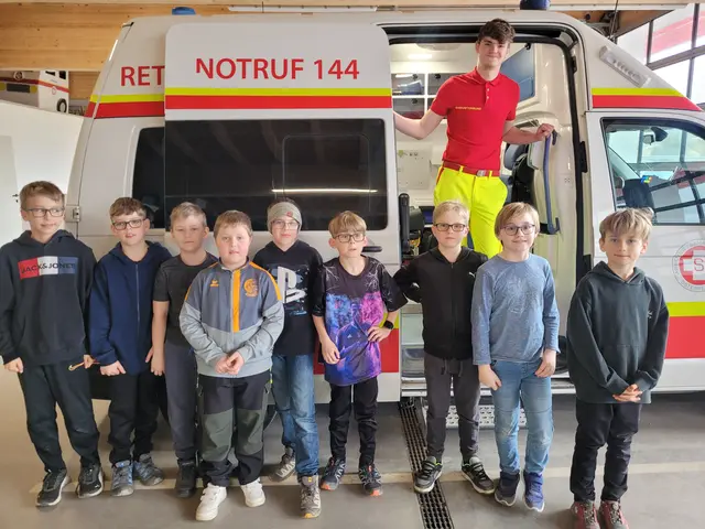 Spannender Einblick: Die Kinder der Volksschule Groß Gerungs zu Besuch beim Samariterbund. | Foto: Volksschule Groß Gerungs