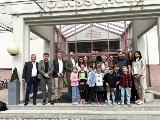 Mit großer Freude und sichtbarem Stolz wurde der Volksschule Seeboden das Kärntner Begabungssiegel verliehen. Die Schülerinnen und Schüler demonstrierten mit viel Selbstvertrauen ihre individuellen Begabungen. | Foto: Marktgemeinde Seeboden