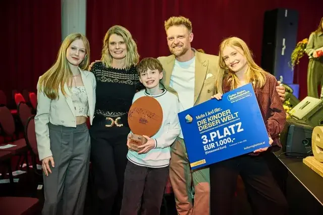 Ertler Mario Schenkermayr mit Familie