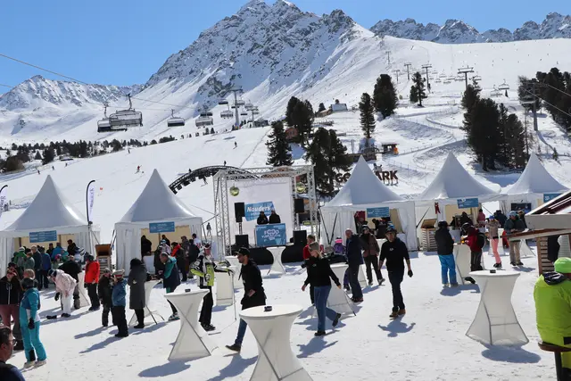 Eine Pause vom Skivergnügen und rein in die Kulinarik. | Foto: Thomas Seelos