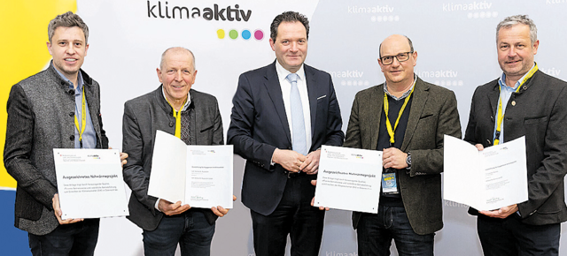 Die Nahwärme Fernitz wurde von Bundesminister Norbert Totschnig (m.) ausgezeichnet. | Foto: Vienna Motion