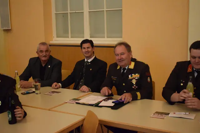 Kommandant HBI Gernot Rechberger konnte zahlreiche Kameradinnen und Kameraden sowie eine beeindruckende Reihe an Ehrengästen begrüßen. | Foto: FF Veitsch-Ort