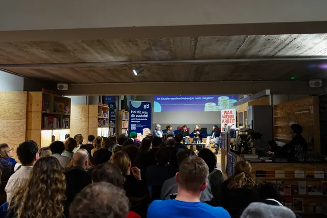 Die Podiumsdiskussion fand in der "FAKTory" (1, Universitätsstraße 9) statt. | Foto: ÖH