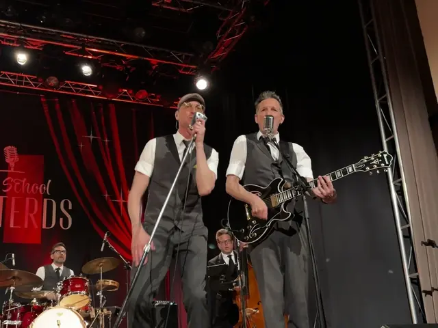Gregor Bischops und Martin Roth rockten, gemeinsam mit ihren Bandkollegen das Zentrum Judenburg.