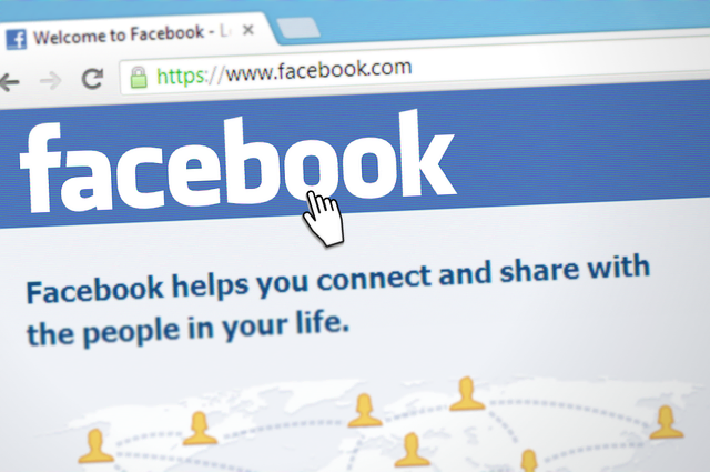 Vorsicht ist geboten: Der erste Kontakt mit dem Opfer lief über Facebook. | Foto: pixabay (symbol)