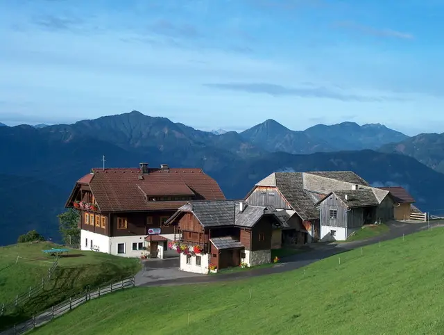 Das sonnige Fresach hat für Einheimische, Touristen und Franz Klammer-Fans einiges zu bieten. | Foto: Hüttenportal
