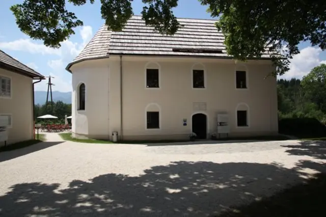 In der evangelischen Pfarre Fresach ist ein historisches Gebäudeensemble aus der Zeit kurz nach Erlass des Toleranzpatentes von 1781 erhalten geblieben. | Foto: Evangelisches Kulturzentrum Fresach