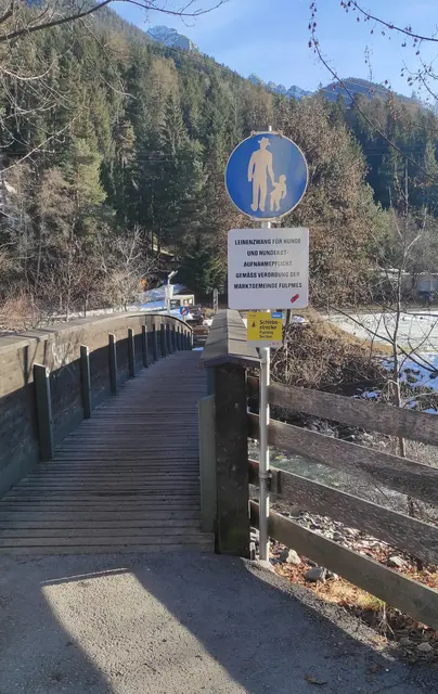 Die Gemeinden erlassen Hunde-Verordnungen gemäß Landespolizeigesetz, kontrolliert von der Bergwacht. | Foto: TBW Est. Stubai