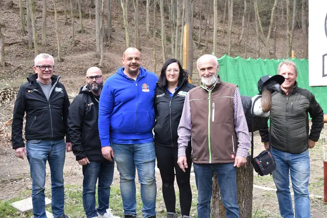 Naturparkverein, Naturfreunde und "Pepperony Archery" betreiben die Kletterwand und den Bogenschießstand in Kooperation. | Foto: MeinBezirk/Michael Strini