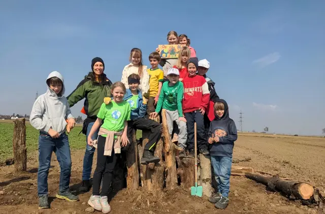 Die Kinder sind Stolz auf das Projekt und die geleistete Arbeit. | Foto:  Nicola Sophia Schmidt