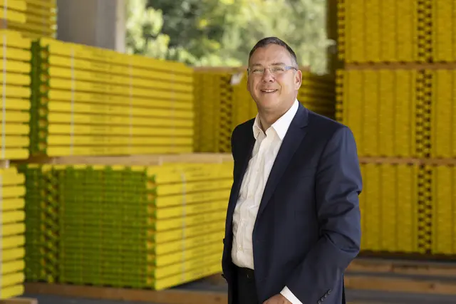 Michael Pfeifer, CEO der Pfeifer Group, sieht Finnland als zentralen Pfeiler der Konzernstrategie und betont die Bedeutung des einheitlichen Markenauftritts. | Foto: Pfeifer Holding GmbH