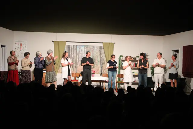 Vier Vorstellungen wurden im Teufelsteinsaal in Fischbach gespielt | Foto: Josef Hofmüller