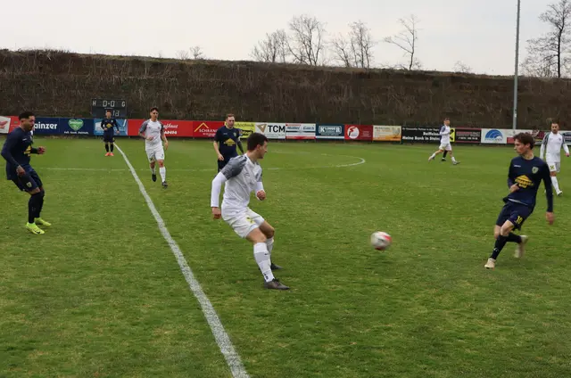 Spielszene aus dem Mittelfeld | Foto: Gerhard Langmann