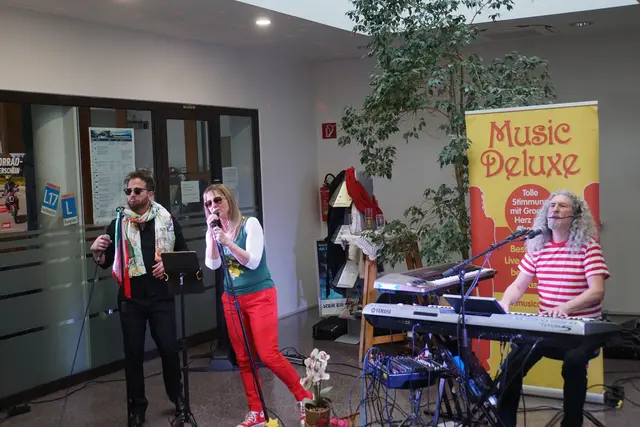 Das Trio Music Deluxe sorge für Stimmung