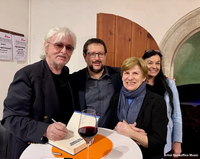 Reinhold Bilgeri, Kulturamtsleiter Franz Brenner, Gastronomin im Ruhestand Edith Smetana und Kulturmanagerin Gabi Krieger Wolf. | Foto: Artist Backoffice Music