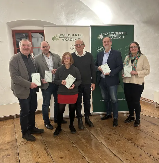 Wolfgang Müller-Funk stellte im Bürgerspital Drosendorf sein Buch „Grenzen“ vor. | Foto: Waldviertel Akademie
