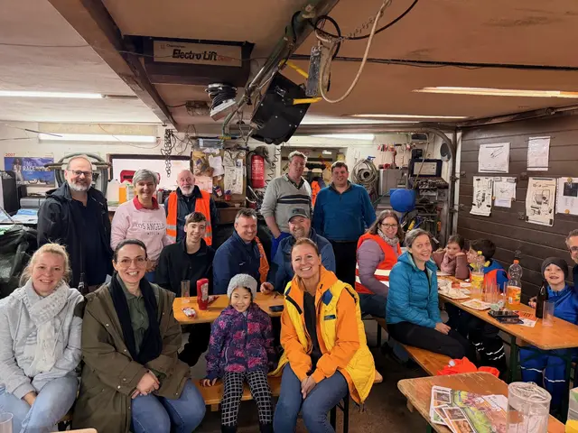 Die fleißigen Helferinnen und Helfer. | Foto: zVg.