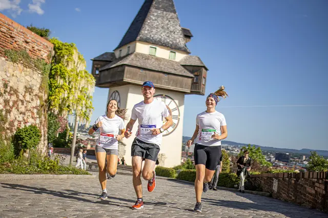 Die Mur teilt Graz – rechts wohnen die Sportlichen, links die Inaktiven