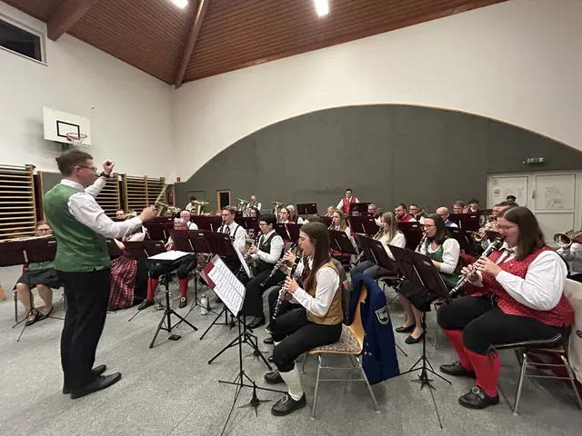 Bezirksorchester in Aktion | Foto: Bettina Trapl