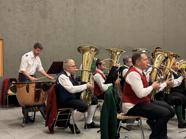 Von Schlagzeug zu Blechinstrumenten | Foto: Lukas Leidenfrost