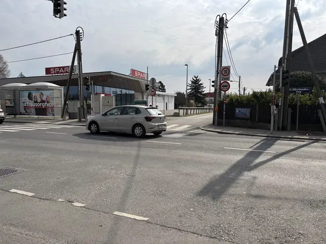 Die Ampelanlage Ecke Biberhaufenweg/Ulanenweg ist im Frühverkehr unbeliebt. | Foto: Michael Marbacher/MeinBezirk