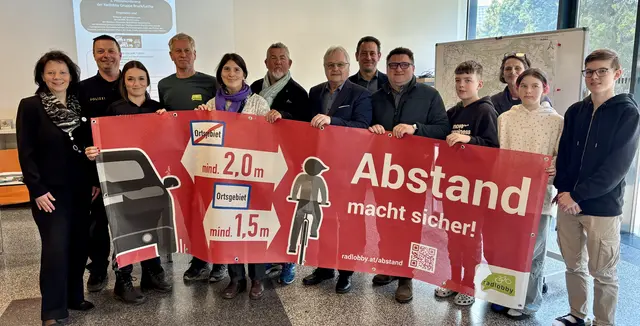 Birgit Raab-Pfister, Peter Schefer, Ricarda Karner, Wolfgang Hohenauer, Marie Zögernitz, Kurt Gregor, Felix Böhm, Jan Magyar, Erich Waclawski, Romeo Ehrenreich, Sabine Puchinger, Elisabeth Balsam und Michael Delfs | Foto: MeinBezirk/Birgit Bachhofner