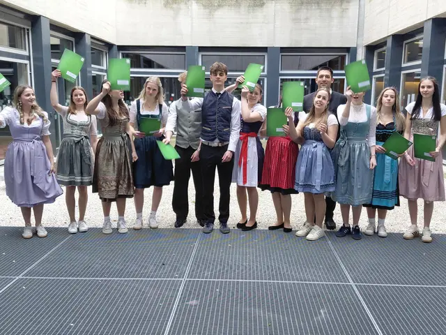 Foto: Weinexpertenprüfung an der HLW Spittal - Tages der Erfolgers (c) hlwspittal Medienteam