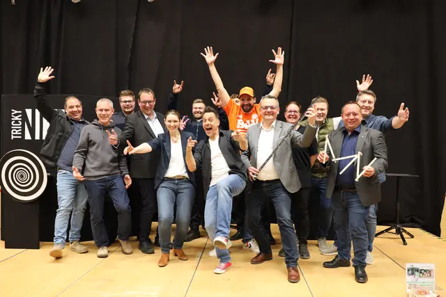GR Dominik Schramm, UGR Christian Kerndler, Jugendgemeidnerat Fabian Schrefl, GR Rene Schwarz, Organisatorin geschäftsführende Gemeinderätin Birgit Hammerl, David Hell, Tricky Nicki, Franz Emsenhuber, Bürgermeister Peter Hießberger, Martina Müllner, geschäftsführender Gemeinderat Michael Burger, Vizebürgermeister Manuel Erber, Musikschuldirektor Martin Fischer.

