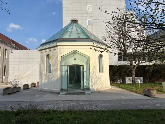Das ehem. Jüdisches Bethaus des Alten AKH in der Alserstraße 4, 1090 Wien ist heute ein Denkmal für Marpe Lanefesch.  | Foto: Fabian Franz/MeinBezirk